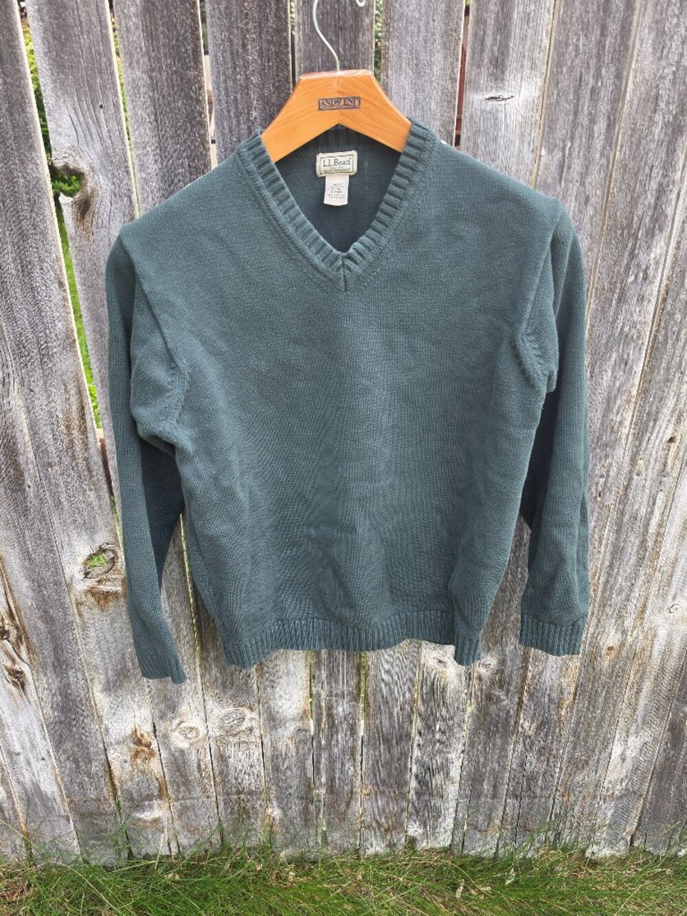 Men's LL Bean Knit V-Neck Sweater Hunter Green Med-Tall